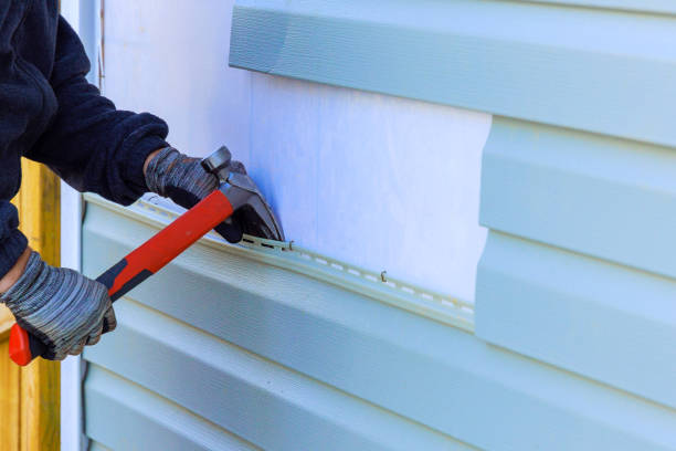 Reliable Emergency Siding Repair contractor in Campbell, FL by Squared Siding